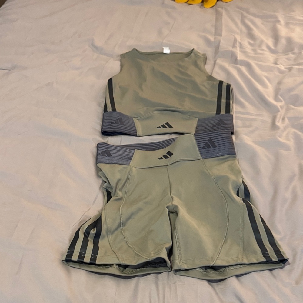 Adidas Gray and Black Workout Ensemble XS